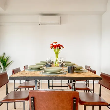 Big Urban Loft - Bis Zu 20 Personen - 180qm - 180 Grad Skyline Balkon Apartment *