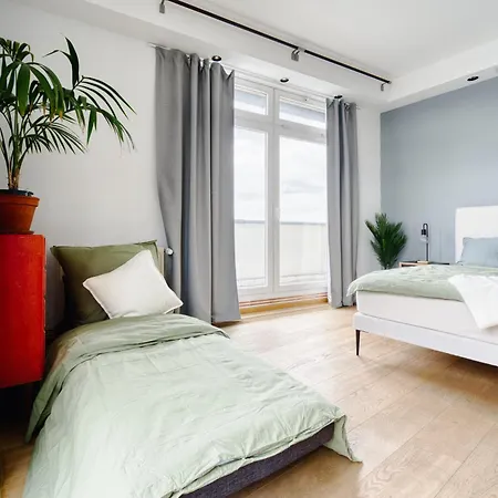 Big Urban Loft - Bis Zu 20 Personen - 180qm - 180 Grad Skyline Balkon Lägenhet Berlin