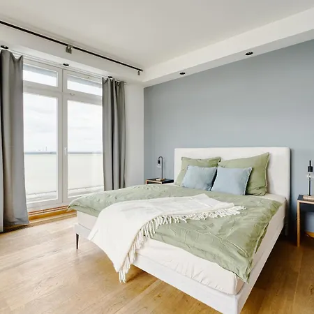 Big Urban Loft - Bis Zu 20 Personen - 180qm - 180 Grad Skyline Balkon Berlin