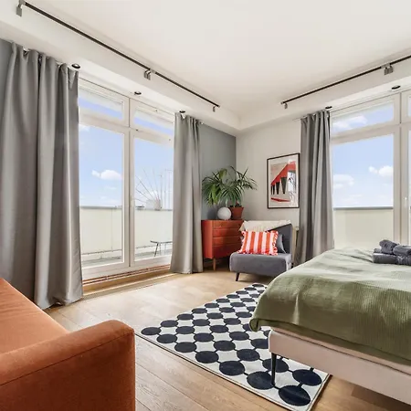 Big Urban Loft - Bis Zu 20 Personen - 180qm - 180 Grad Skyline Balkon Daire