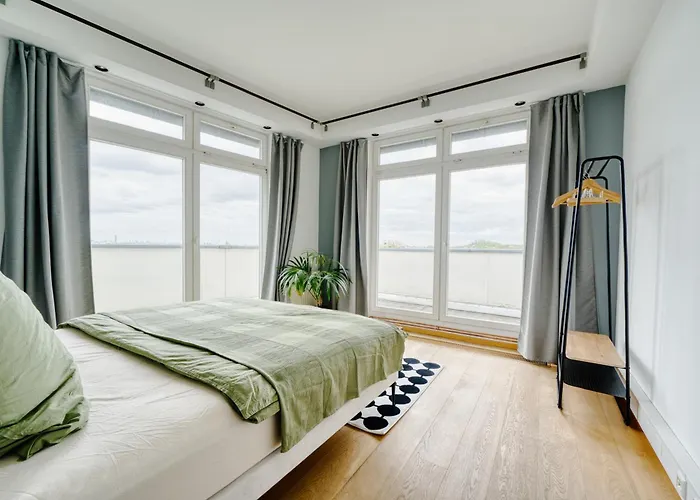 Big Urban Loft - Bis Zu 20 Personen - 180qm - 180 Grad Skyline Balkon Apartment