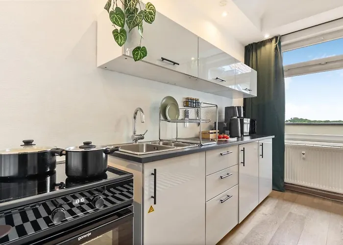 Big Urban Loft - Bis Zu 20 Personen - 180qm - 180 Grad Skyline Balkon Apartment Berlin